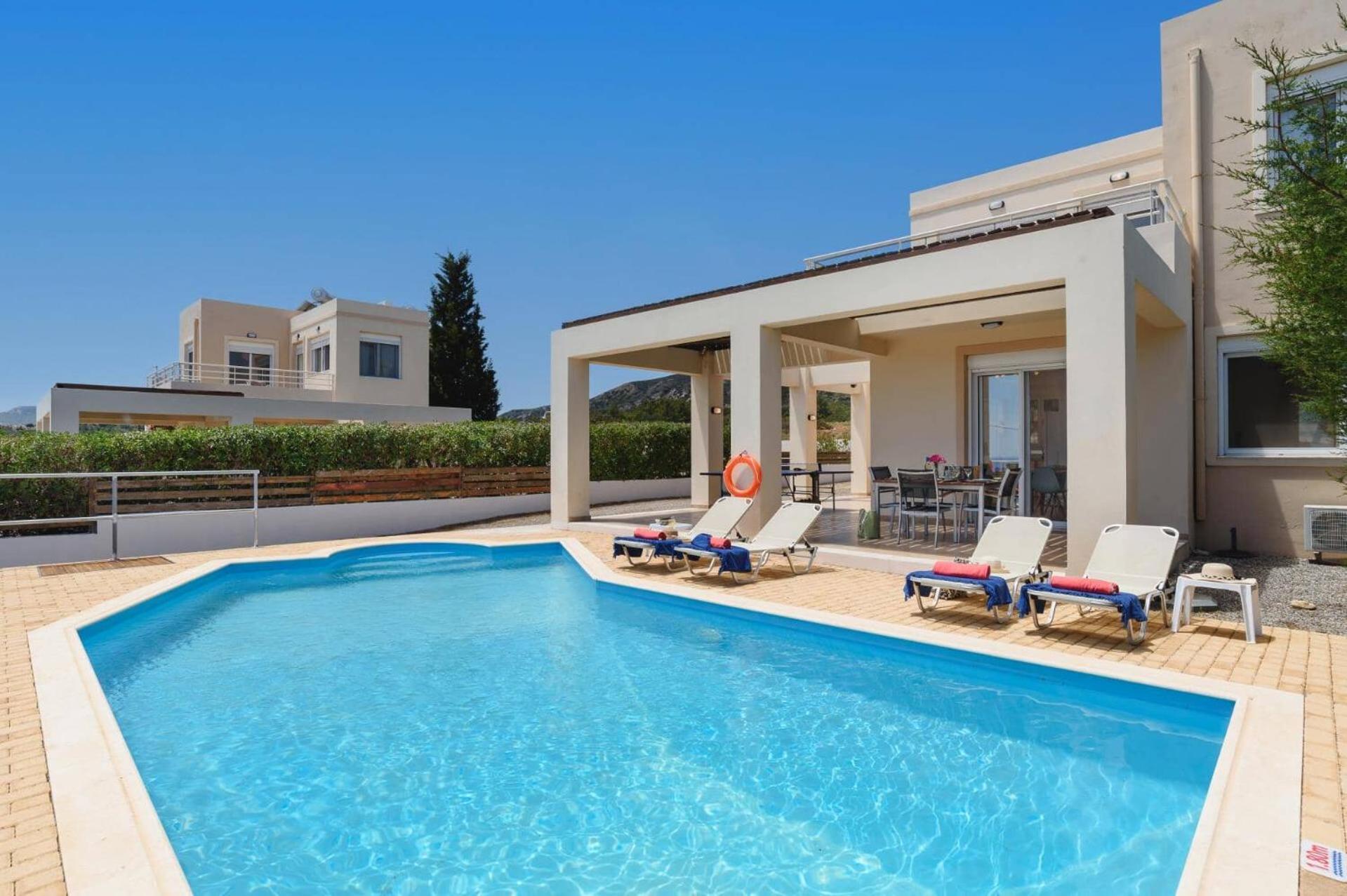 Villa Nicole By *